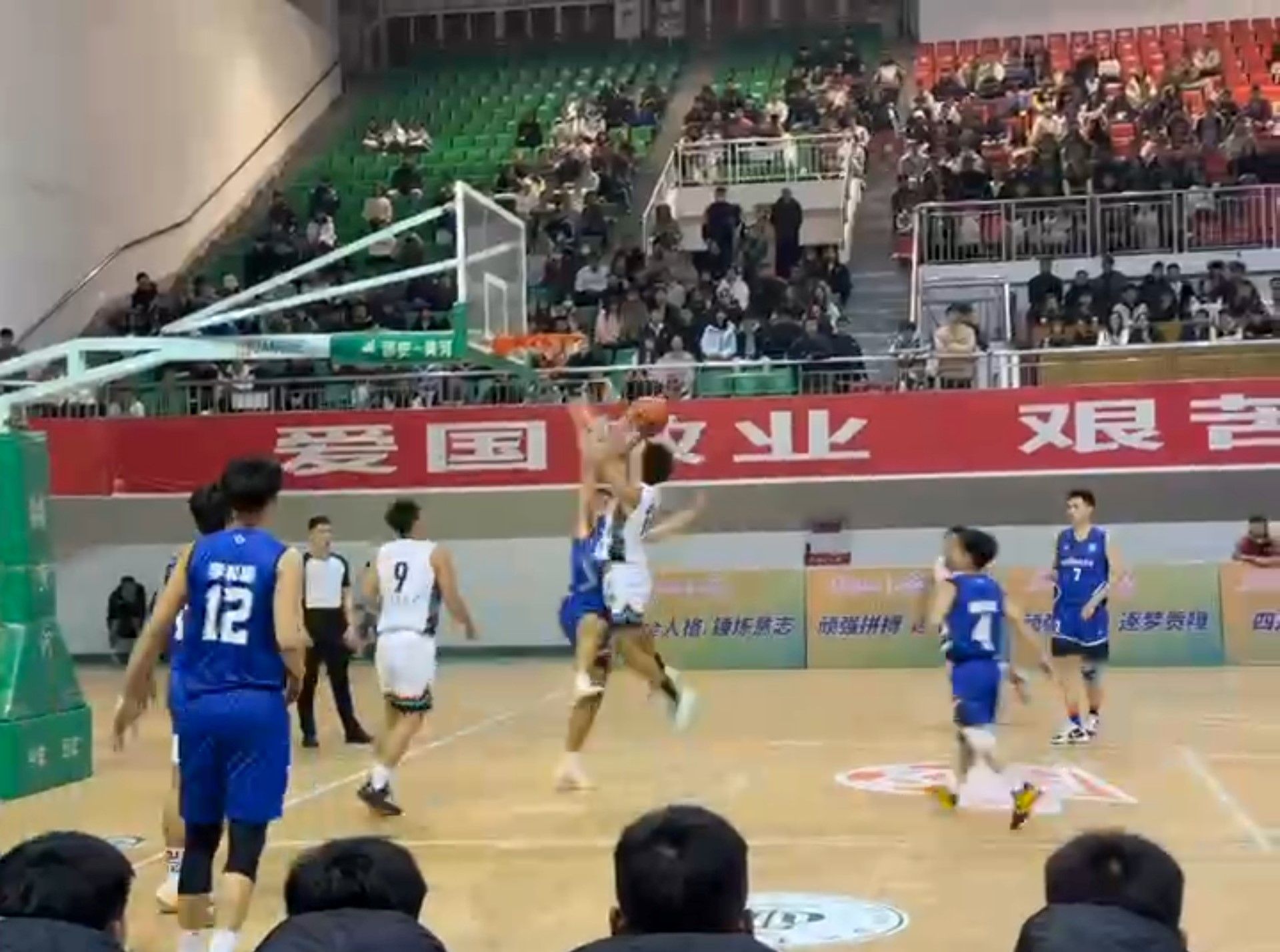 美狮贵宾会